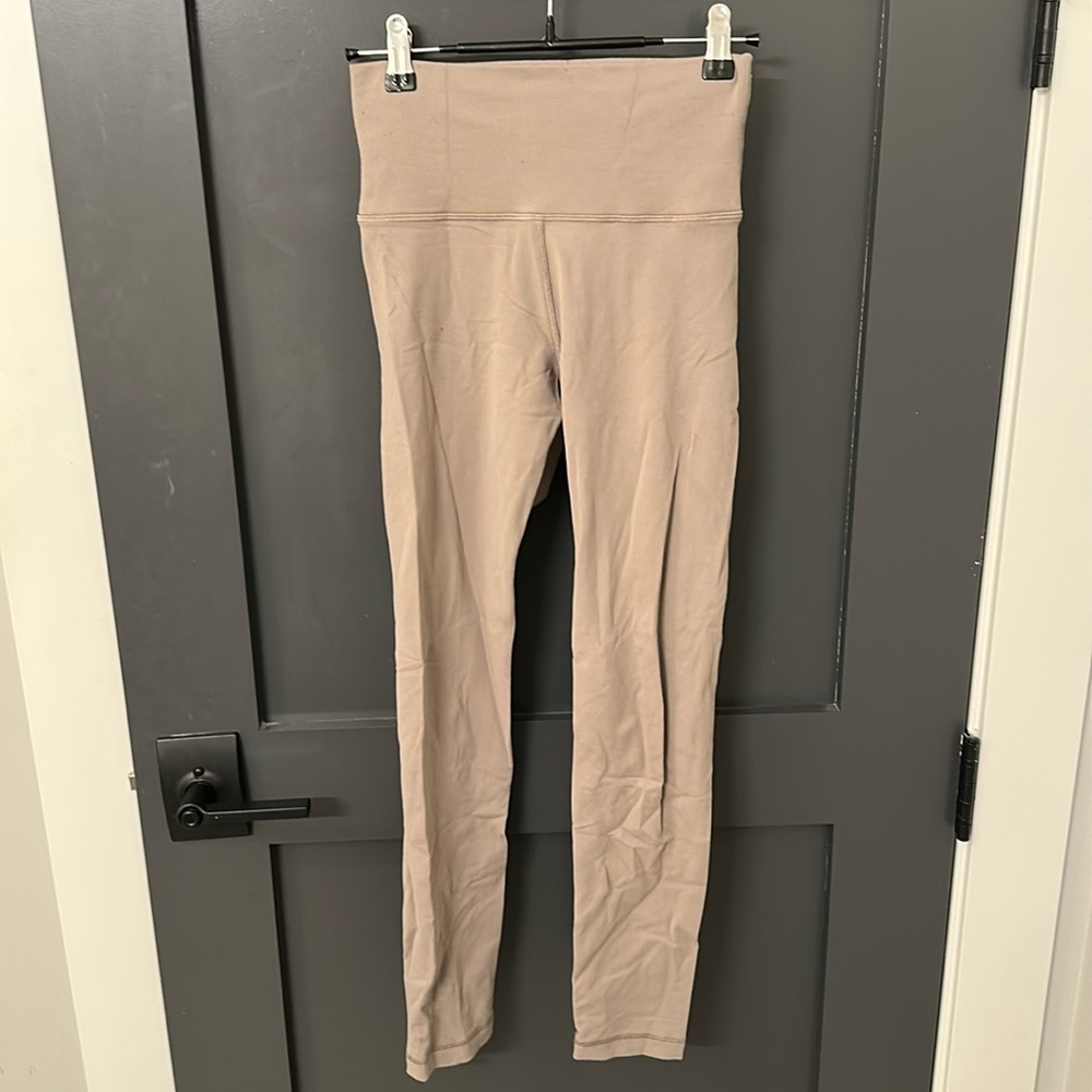 TnAction Butter Cheeky Hi-Rise Leggings